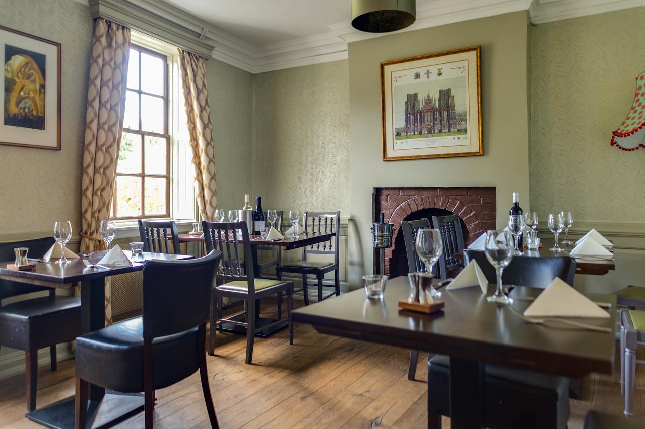 Hotel The Ancient Gatehouse & Rugantino Restaurant Wells Esterno foto
